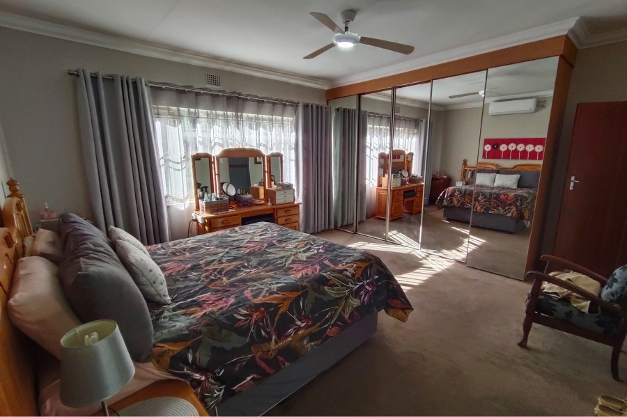 8 Bedroom Property for Sale in Broederstroom North West